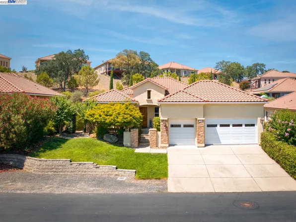 119 Calypso Beach Dr, Copperopolis, CA 95228
