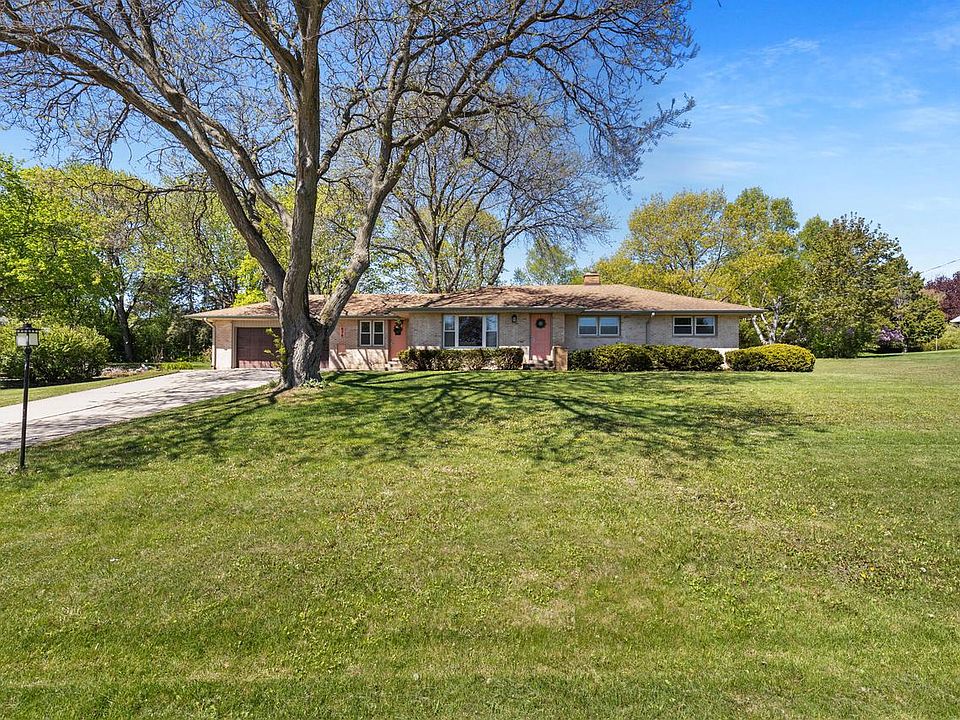 1st image of 575 Kenmar ROAD