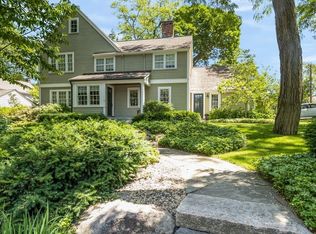 2 Lexington Ave, Lexington, MA 02421