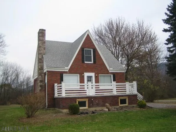 642 Brooks Blvd, Hollidaysburg, PA 16648