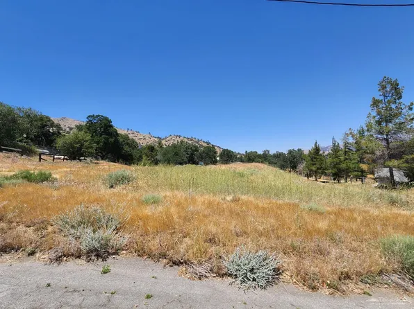 21709 Sunnybrook Dr #26, Tehachapi, CA 93561