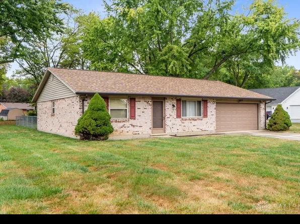 445 Wisteria Dr, Troy, OH 45373