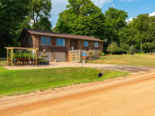 117520 Windfall Hill Rd, Athens, WI 54411
