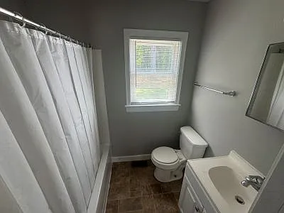 1217 Waverly St — Photo 6
