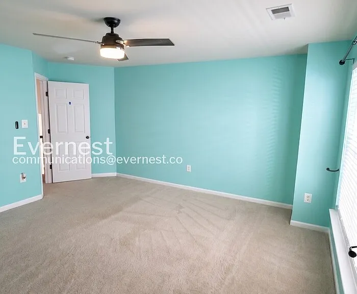 8348 Middle Ruddings Dr — Photo 17