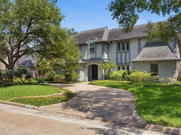 923 Daria Dr, Houston, TX 77079