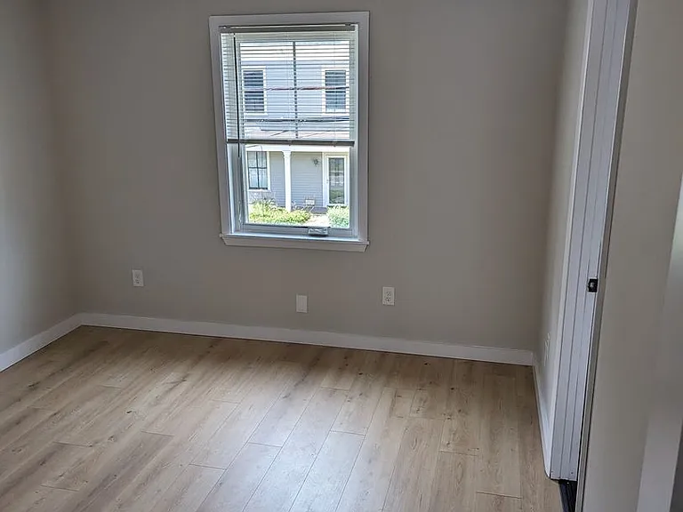 139 Union St — Photo 41