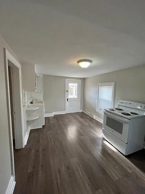 1 bed, 800 sqft, $950 — Photo 4