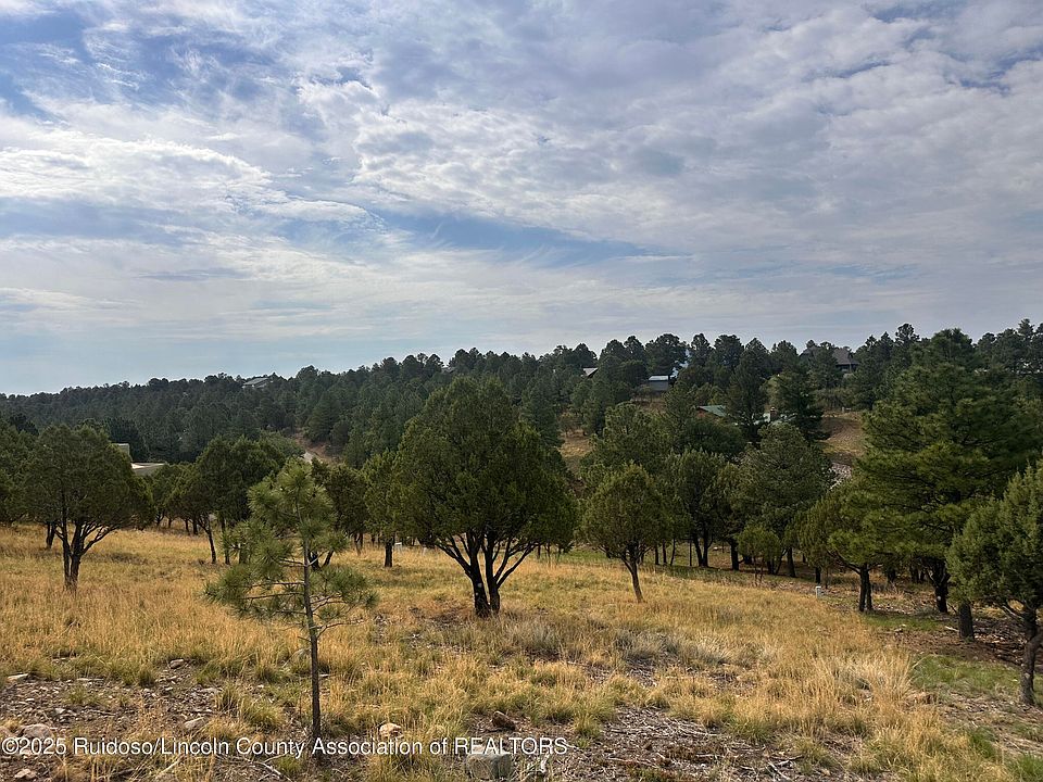 2nd image of 9 Mira Monte Rd