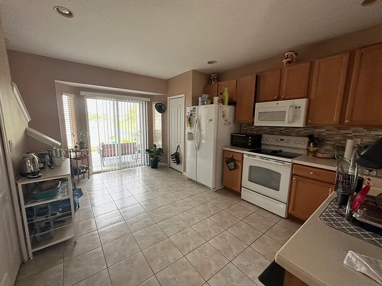 15651 Stable Run Dr — Photo 5