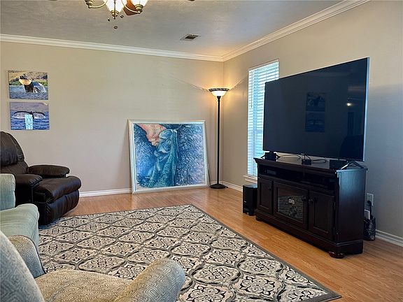 3rd image of 1100 Coeburn Ct