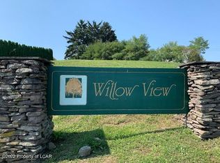 65 Antrim Rd, Pittston, PA 18640
