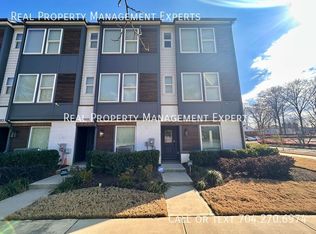 7005 Loso Commons Way, Charlotte, NC 28217