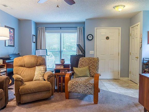 2nd image of 2441 Avalon Woods Dr