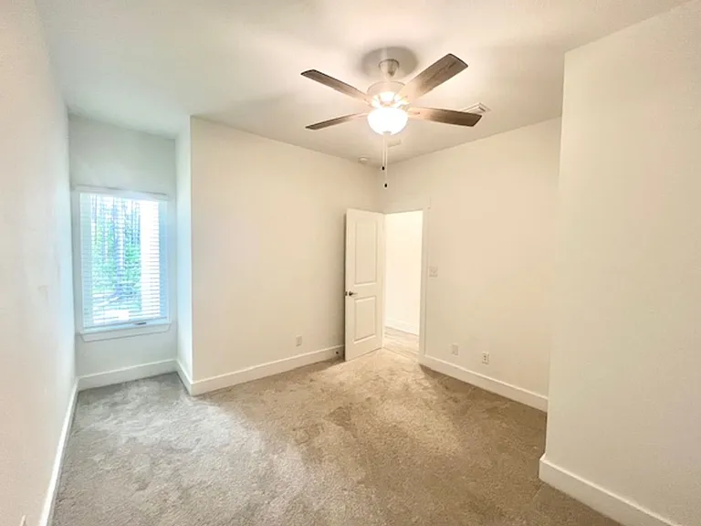 107 Date Palm Ln — Photo 15
