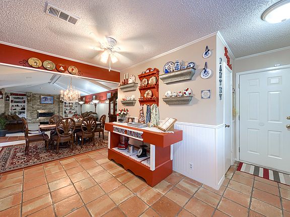 4th image of 3109 Haynes Dr