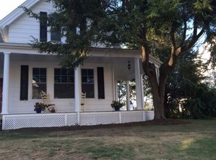 563 S Main St, Woonsocket, RI 02895