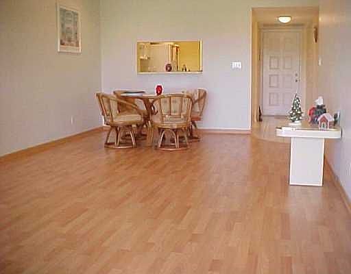 DEN/FAMILY/GREAT ROOM