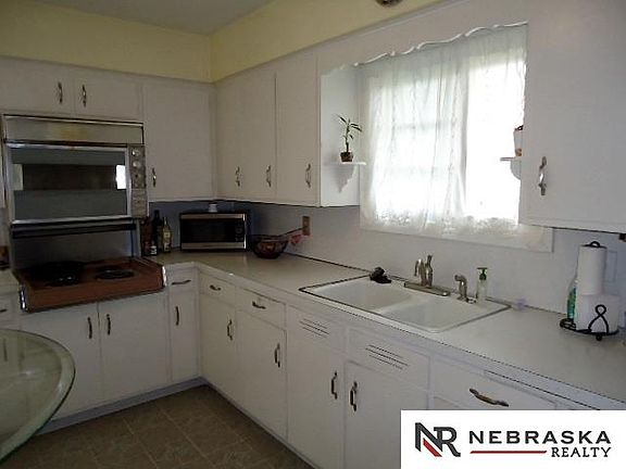 2nd image of 5009 N 56th St