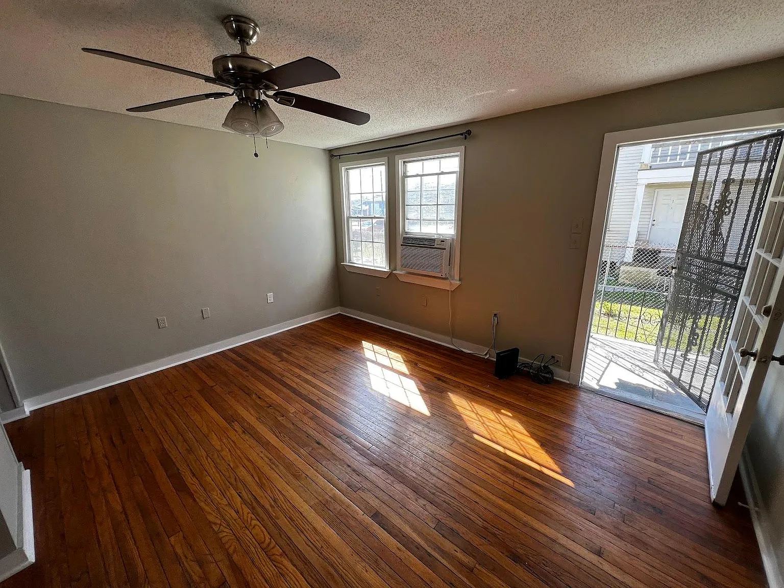 2 bed, 800 sqft, $1,095 — Photo 4