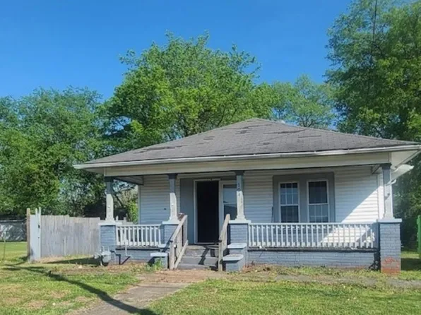 604 Locust Dr, Paducah, KY 42003