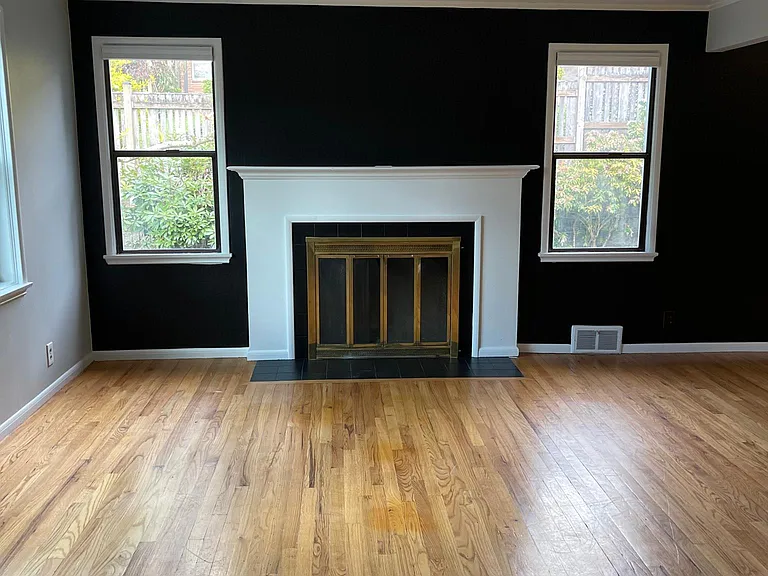 841 NE 104th St — Photo 9