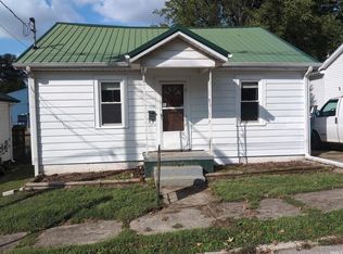 804 Axtell Ave, Washington, IN 47501