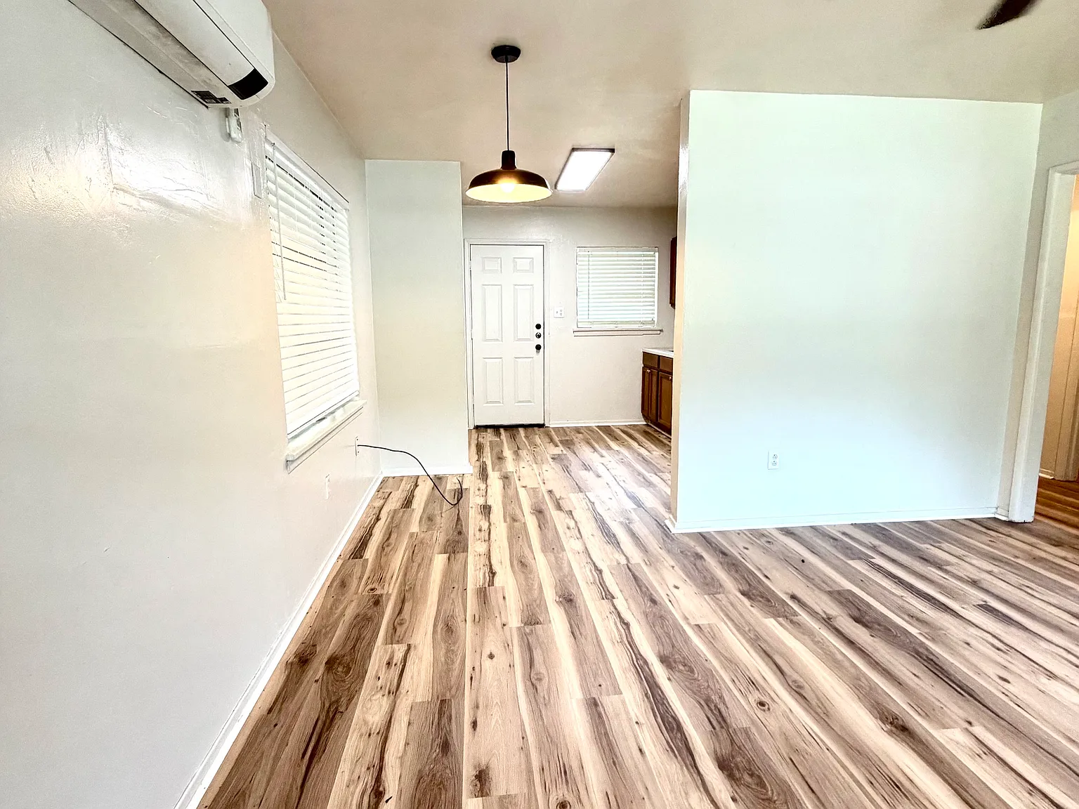 2 bed, 750 sqft, $975 — Photo 3