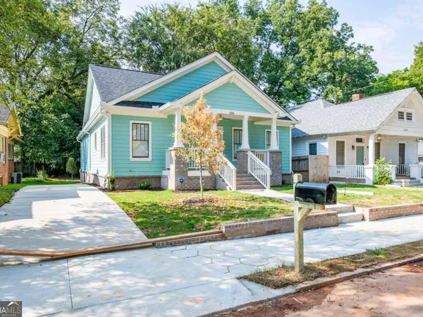 1102 Larosa Ter SW, Atlanta, GA 30310