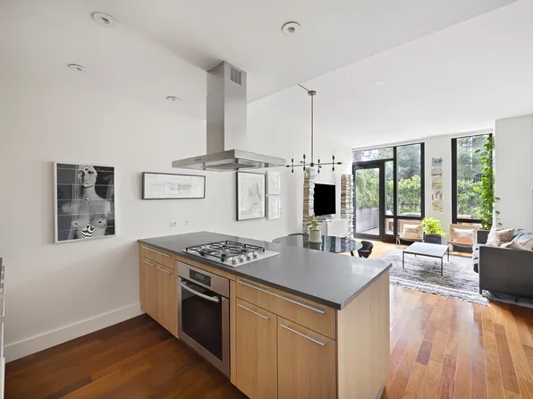 101 Warren Street 590 image 2 of 16