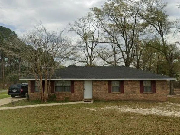 101 Rae St, Opp, AL 36467