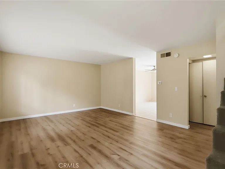 2242 Stonewood Ct — Photo 2