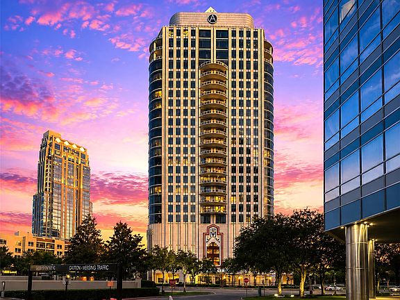 2nd image of 1409 Post Oak Blvd Unit 1803