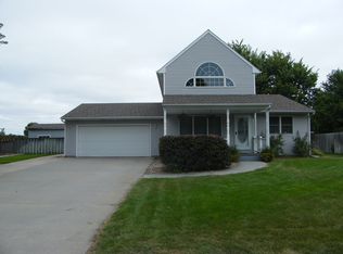 1815 W 42nd St, Kearney, NE 68845
