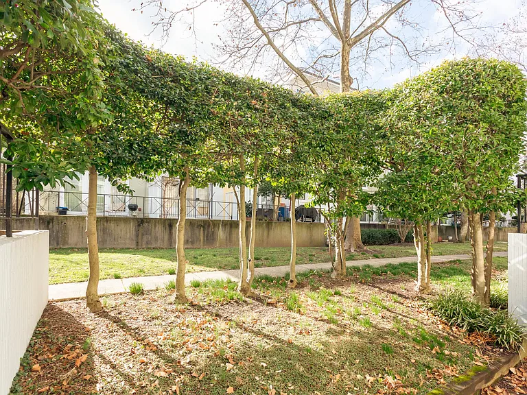 57 G St SW #B — Photo 16