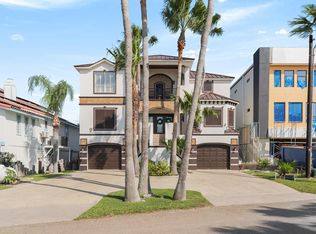 5904 Laguna Cir N, South Padre Island, TX 78597