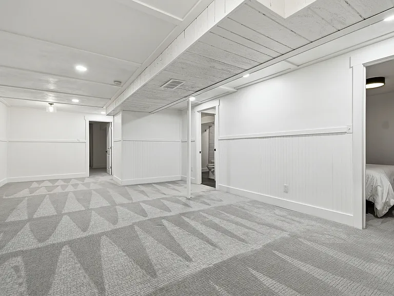 7489 Mount Meeker Rd — Photo 14
