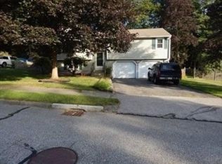 8 Lexington Rd, Shrewsbury, MA 01545