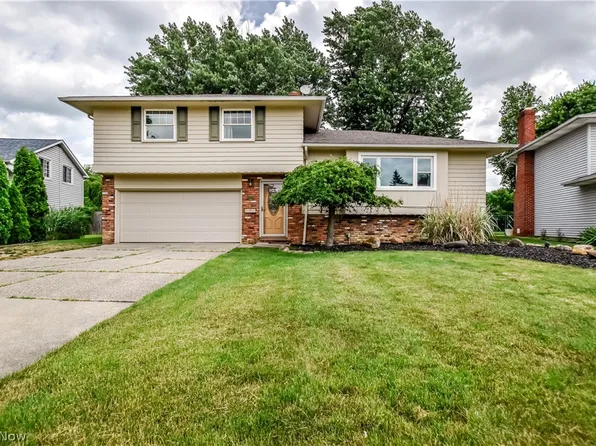 36388 Sunset Dr, Eastlake, OH 44095