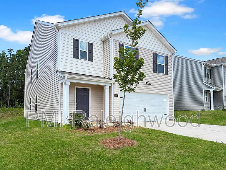 286 Palm Dr — Photo 2
