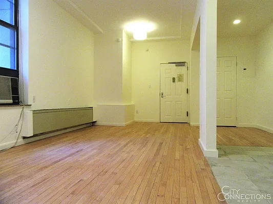 Rented by City Connections Realty | media 27