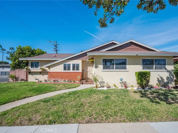 10725 S 8th Ave, Inglewood, CA 90303