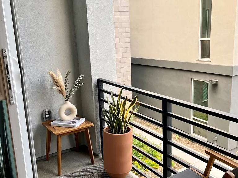 Teakwood Urban Living — Photo 37