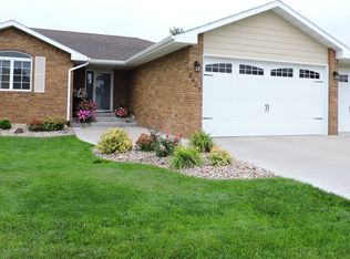 2407 Queen Dr, Sidney, NE 69162