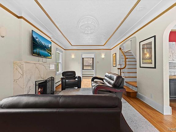 4th image of 43 Wellesley Dr