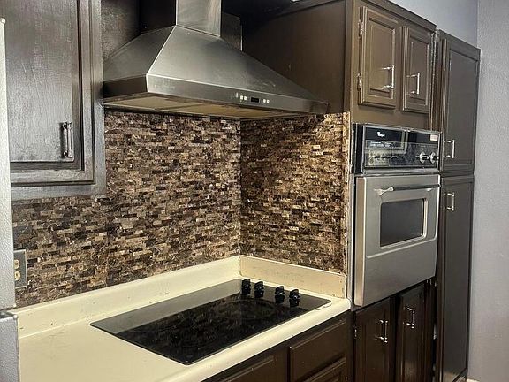 4th image of 7834 BROADWAY #101