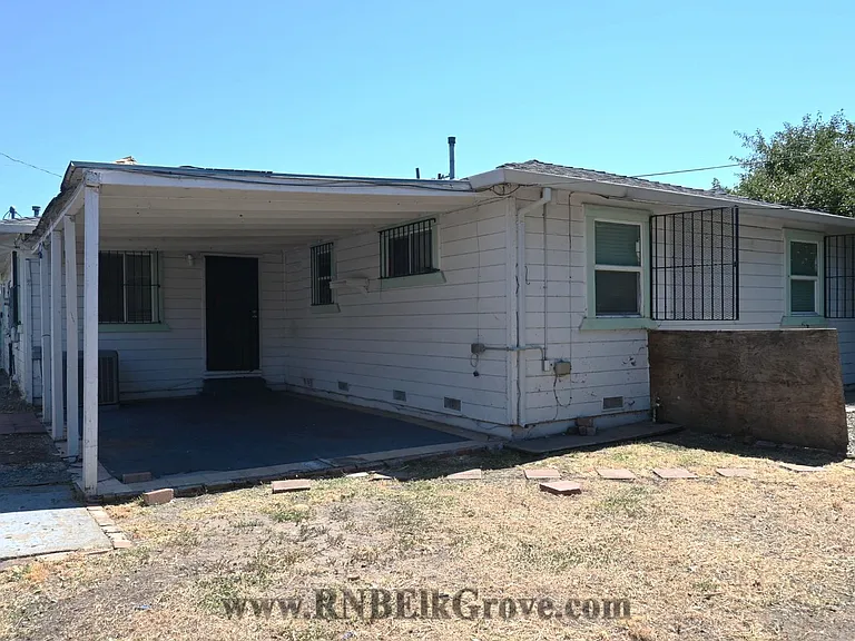 2271 E Church St — Photo 26