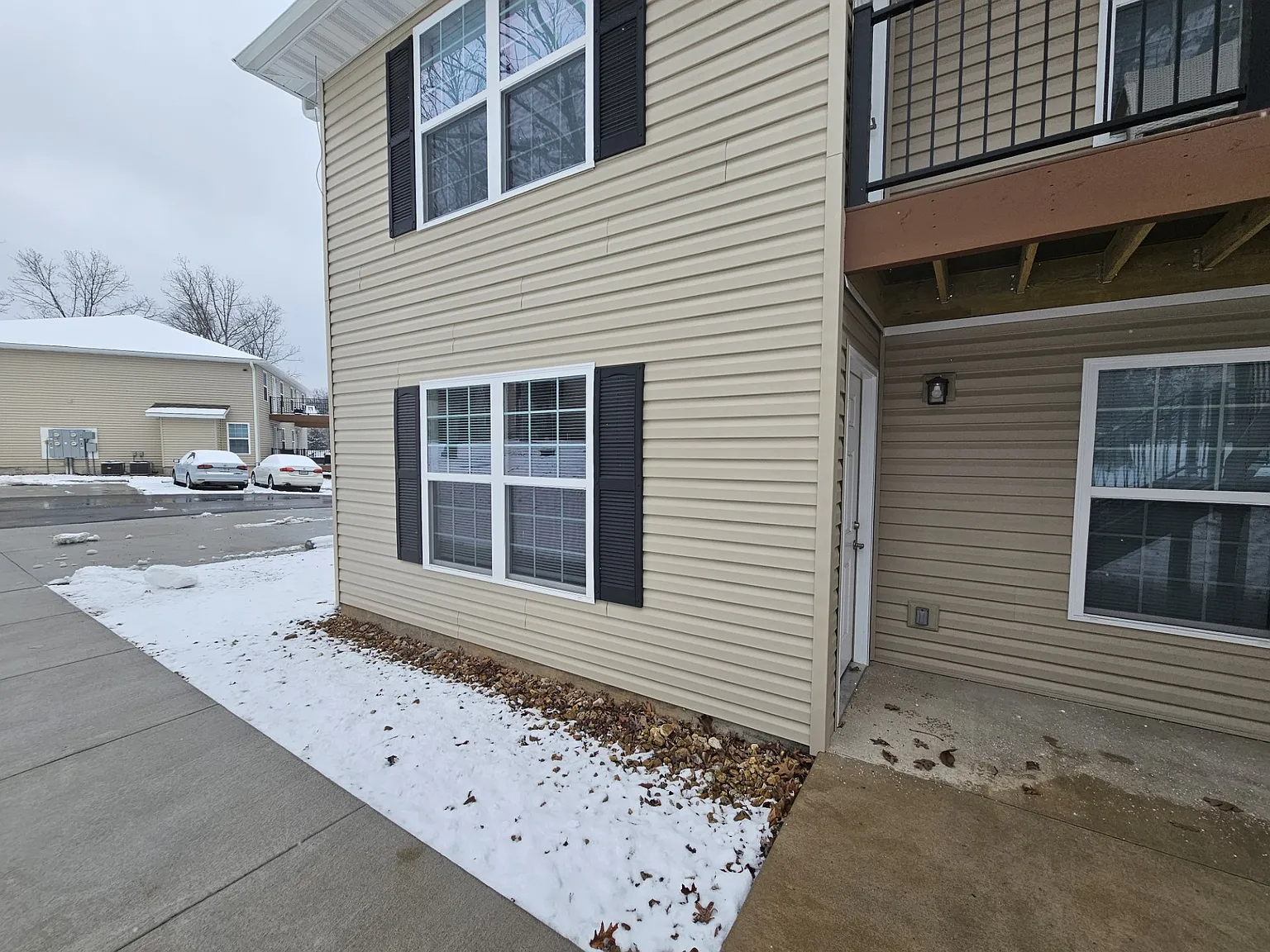 2 bed, 788 sqft, $999 — Photo 1