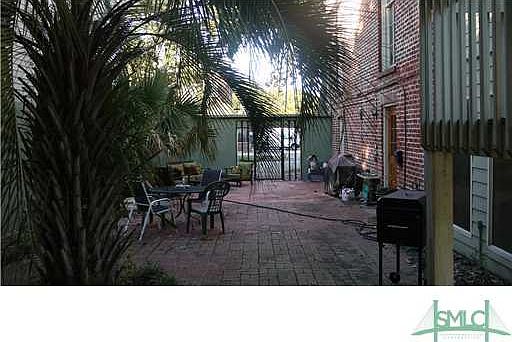 3rd image of 119 W Park Avenue