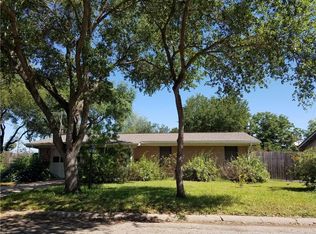 1111 Lucille St, Alice, TX 78332